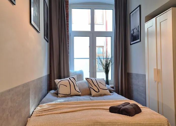 Five Piotrkowska 28 * Łódź